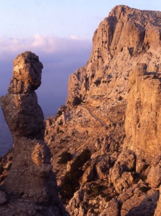  Espeleología y escalada